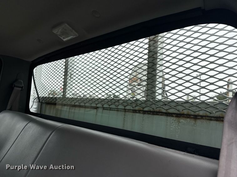 image for item EG5886 2009 Ford F750 Super Duty Crew Cab utility / service truck