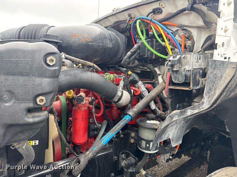 image for item EG5886 2009 Ford F750 Super Duty Crew Cab utility / service truck