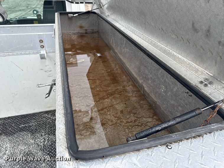 image for item EG5888 2010 International 4400 bucket truck