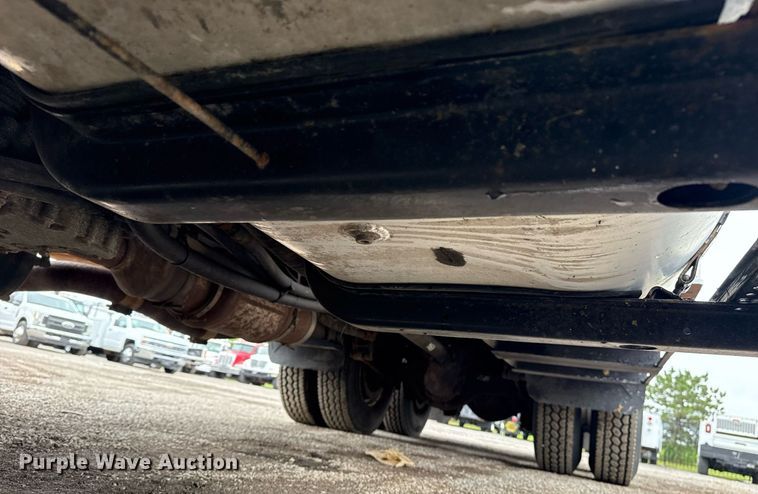 image for item EG5888 2010 International 4400 bucket truck