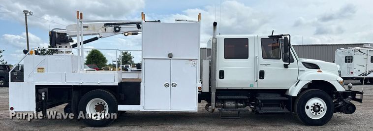 image for item EG5895 2008 International Workstar 7400 Crew Cab utility / service truck