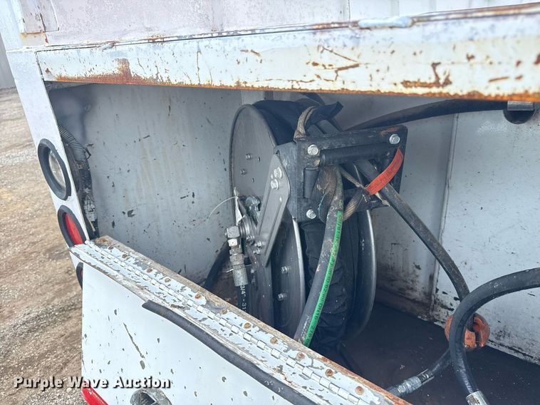 image for item EG5895 2008 International Workstar 7400 Crew Cab utility / service truck