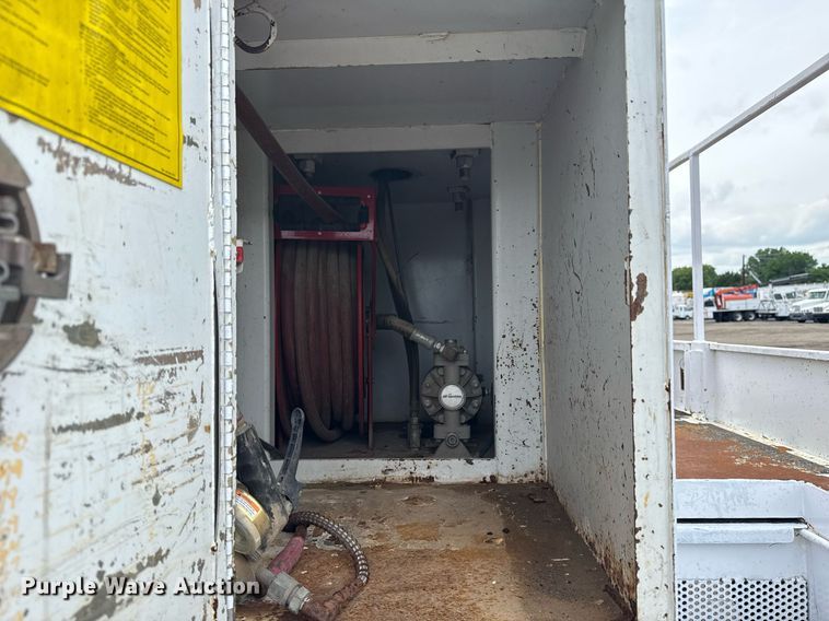 image for item EG5895 2008 International Workstar 7400 Crew Cab utility / service truck