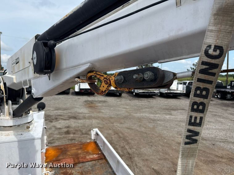 image for item EG5895 2008 International Workstar 7400 Crew Cab utility / service truck