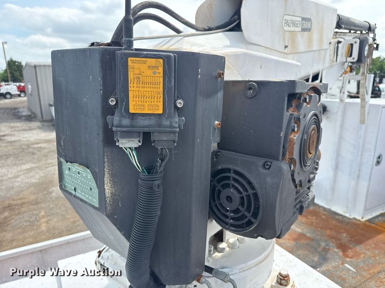 image for item EG5895 2008 International Workstar 7400 Crew Cab utility / service truck