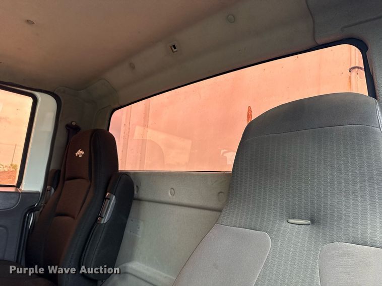 image for item EG5895 2008 International Workstar 7400 Crew Cab utility / service truck