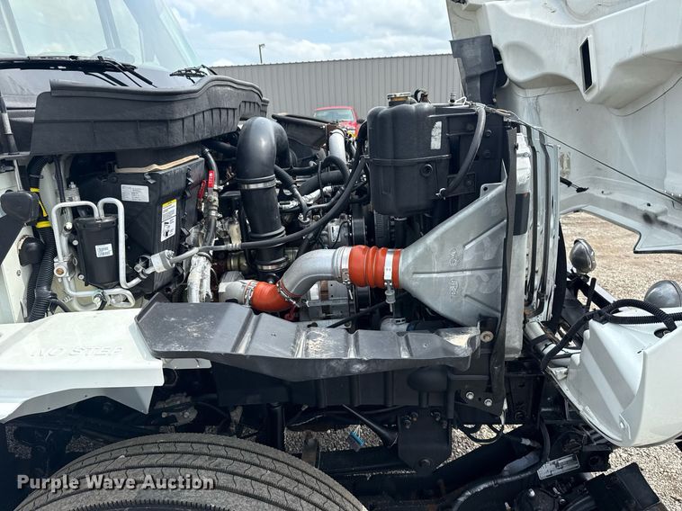 image for item EG5895 2008 International Workstar 7400 Crew Cab utility / service truck