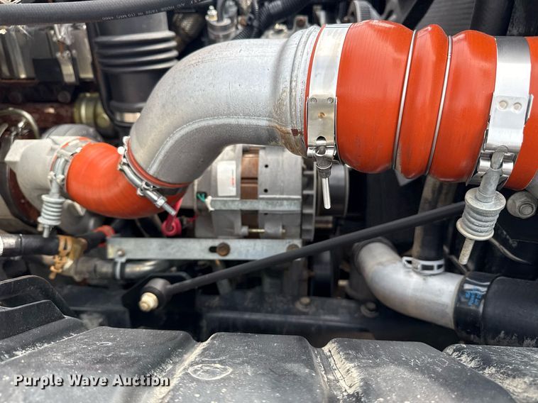 image for item EG5895 2008 International Workstar 7400 Crew Cab utility / service truck