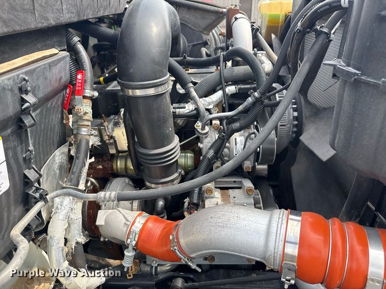 image for item EG5895 2008 International Workstar 7400 Crew Cab utility / service truck