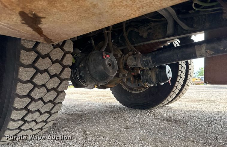 image for item EG5895 2008 International Workstar 7400 Crew Cab utility / service truck