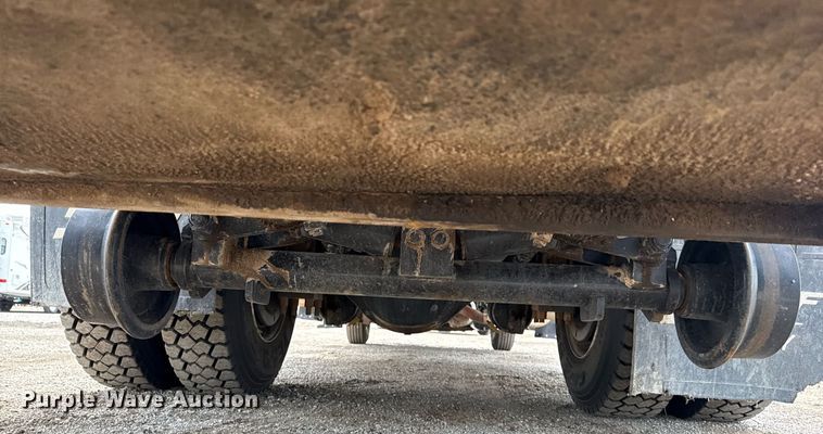 image for item EG5895 2008 International Workstar 7400 Crew Cab utility / service truck