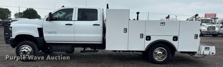 image for item EG5914 2019 Chevrolet Silverado 4500HD Crew Cab utility / service truck