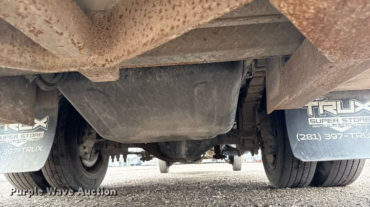 image for item EG5914 2019 Chevrolet Silverado 4500HD Crew Cab utility / service truck