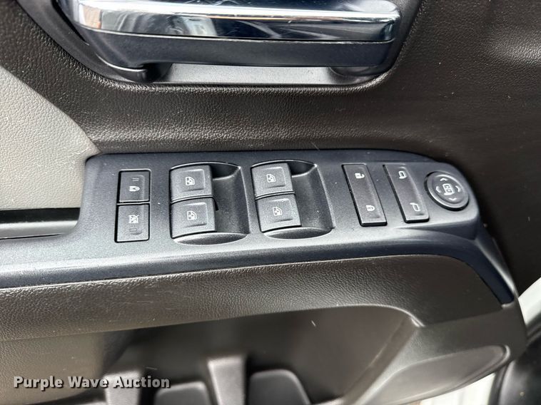 image for item EG5914 2019 Chevrolet Silverado 4500HD Crew Cab utility / service truck