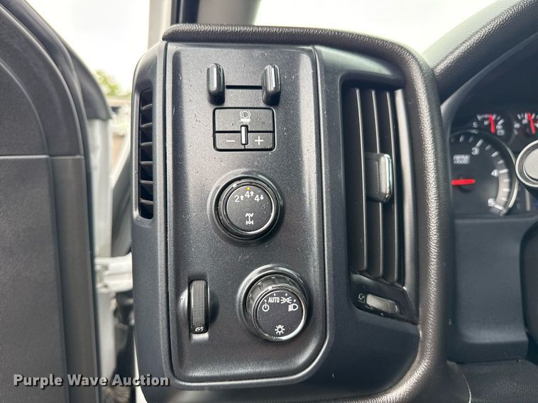 image for item EG5914 2019 Chevrolet Silverado 4500HD Crew Cab utility / service truck