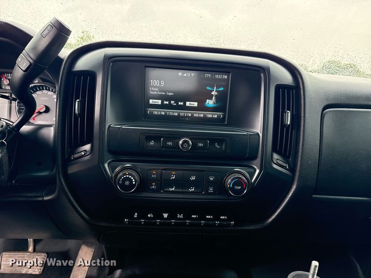 image for item EG5914 2019 Chevrolet Silverado 4500HD Crew Cab utility / service truck