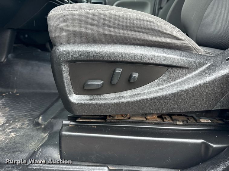 image for item EG5914 2019 Chevrolet Silverado 4500HD Crew Cab utility / service truck