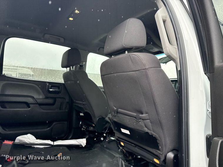 image for item EG5914 2019 Chevrolet Silverado 4500HD Crew Cab utility / service truck