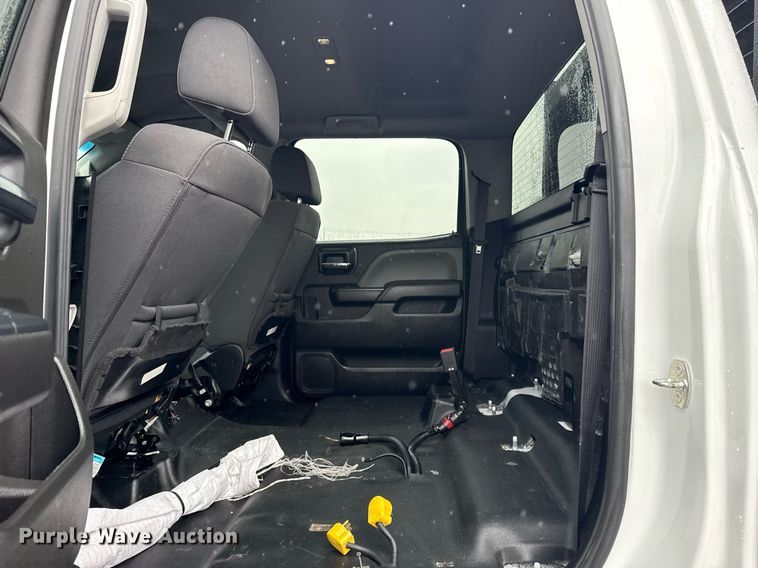 image for item EG5914 2019 Chevrolet Silverado 4500HD Crew Cab utility / service truck