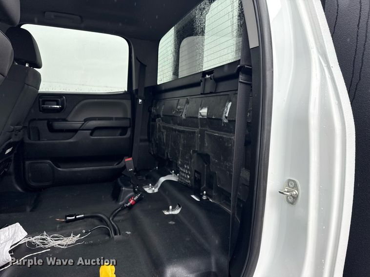 image for item EG5914 2019 Chevrolet Silverado 4500HD Crew Cab utility / service truck