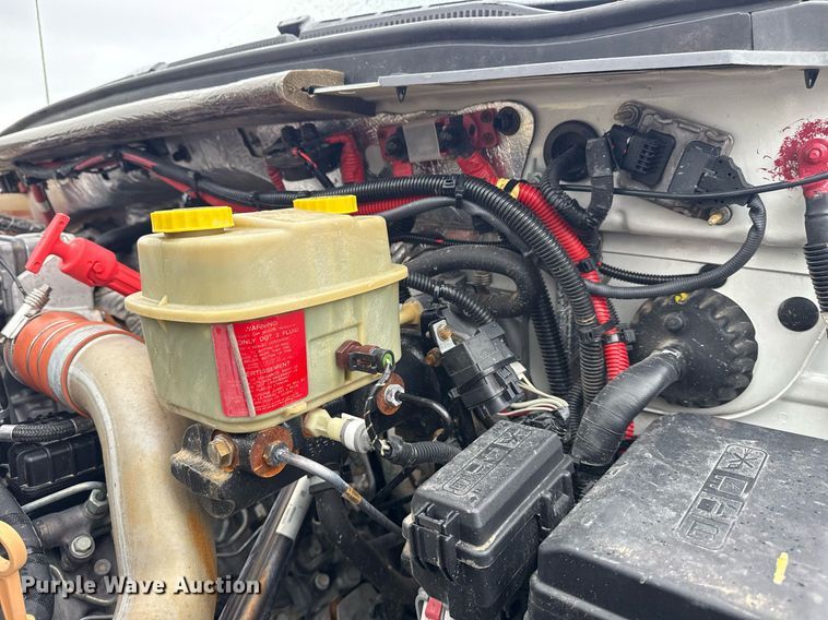 image for item EG5914 2019 Chevrolet Silverado 4500HD Crew Cab utility / service truck