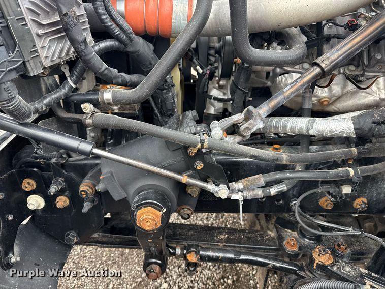 image for item EG5914 2019 Chevrolet Silverado 4500HD Crew Cab utility / service truck