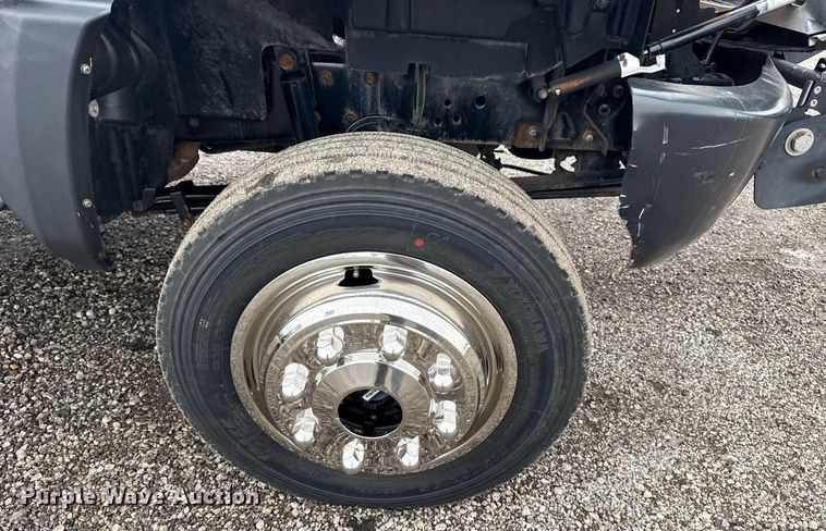 image for item EG5914 2019 Chevrolet Silverado 4500HD Crew Cab utility / service truck