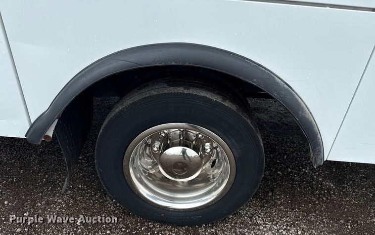 image for item EG5914 2019 Chevrolet Silverado 4500HD Crew Cab utility / service truck