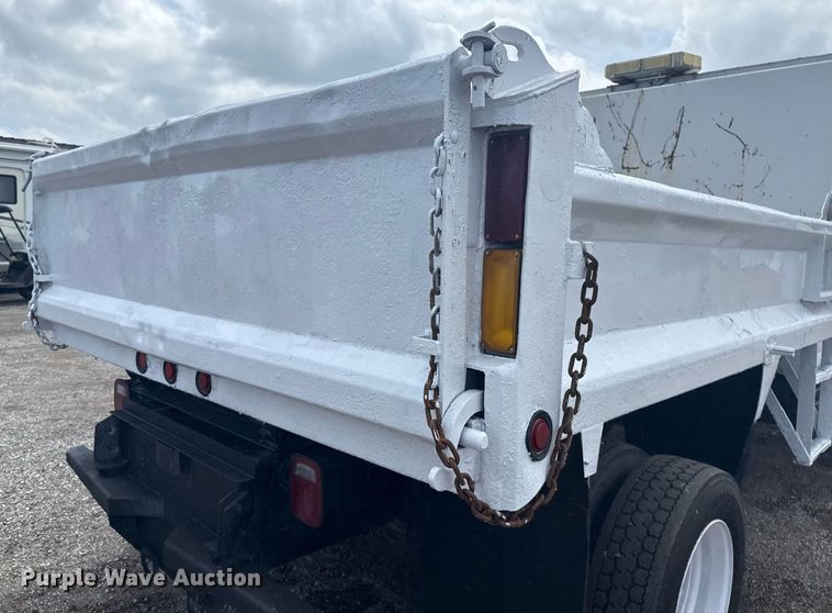 image for item EG5929 2007 GMC C4500 dump truck