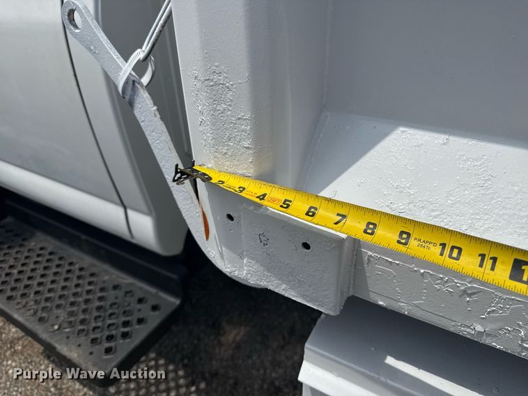 image for item EG5929 2007 GMC C4500 dump truck