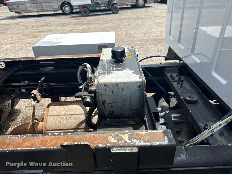 image for item EG5929 2007 GMC C4500 dump truck