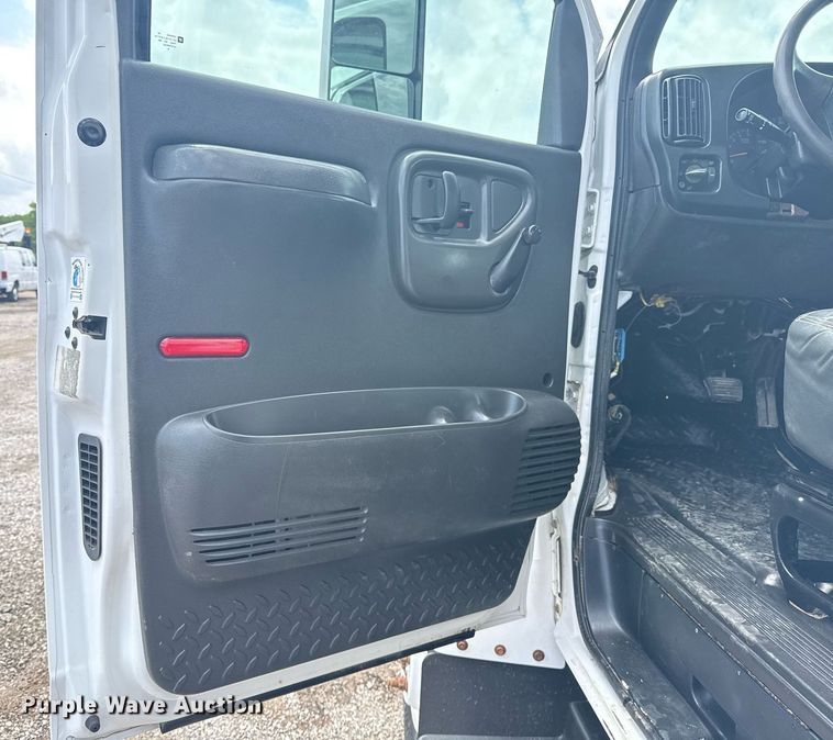 image for item EG5929 2007 GMC C4500 dump truck