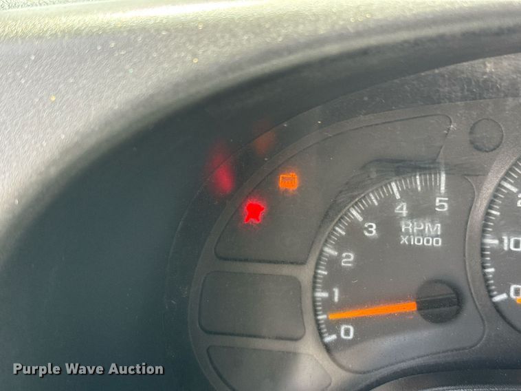 image for item EG5929 2007 GMC C4500 dump truck