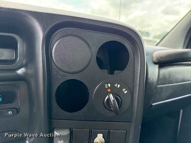 image for item EG5929 2007 GMC C4500 dump truck