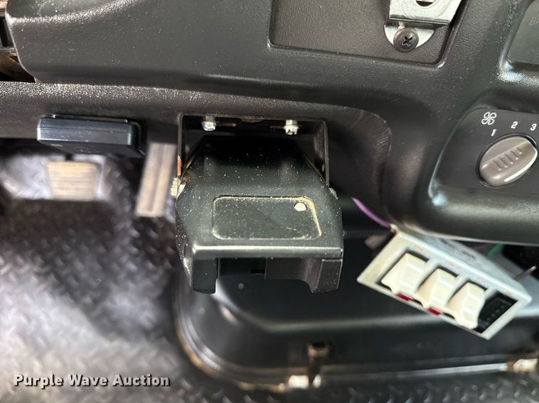 image for item EG5929 2007 GMC C4500 dump truck