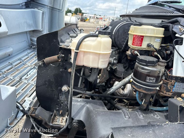 image for item EG5929 2007 GMC C4500 dump truck