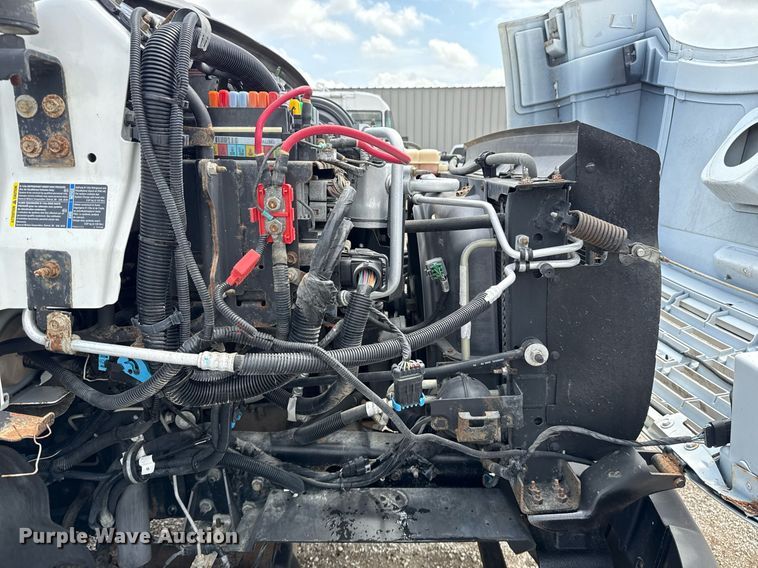 image for item EG5929 2007 GMC C4500 dump truck