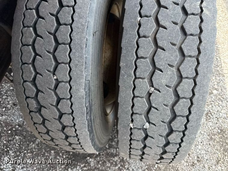 image for item EG5929 2007 GMC C4500 dump truck