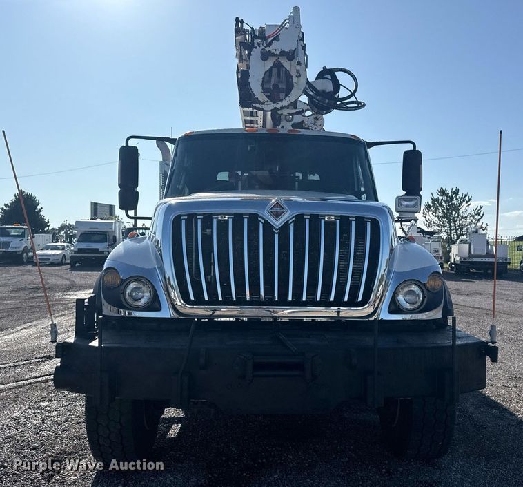image for item EG5932 2011 International 7500 Ext. Cab digger derrick truck