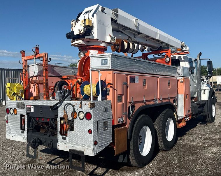 image for item EG5932 2011 International 7500 Ext. Cab digger derrick truck