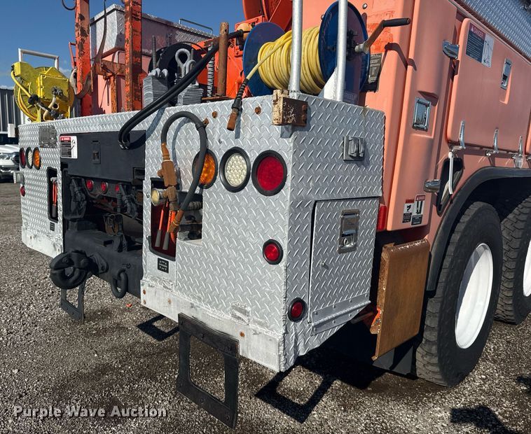 image for item EG5932 2011 International 7500 Ext. Cab digger derrick truck