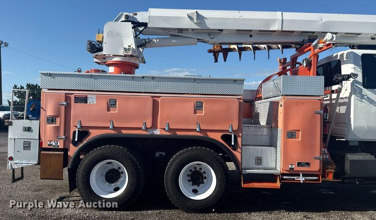 image for item EG5932 2011 International 7500 Ext. Cab digger derrick truck