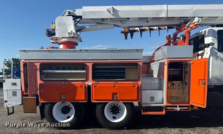 image for item EG5932 2011 International 7500 Ext. Cab digger derrick truck