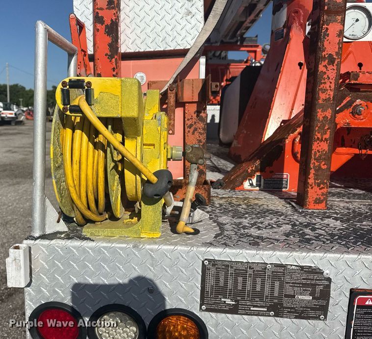 image for item EG5932 2011 International 7500 Ext. Cab digger derrick truck