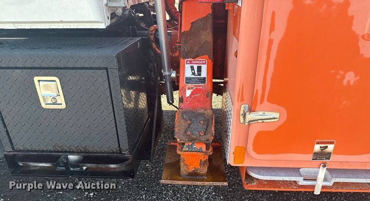 image for item EG5932 2011 International 7500 Ext. Cab digger derrick truck