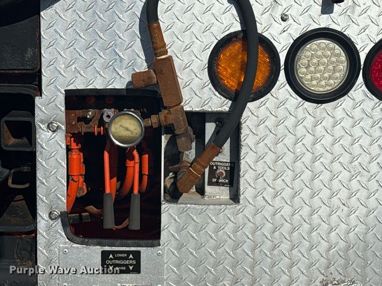 image for item EG5932 2011 International 7500 Ext. Cab digger derrick truck