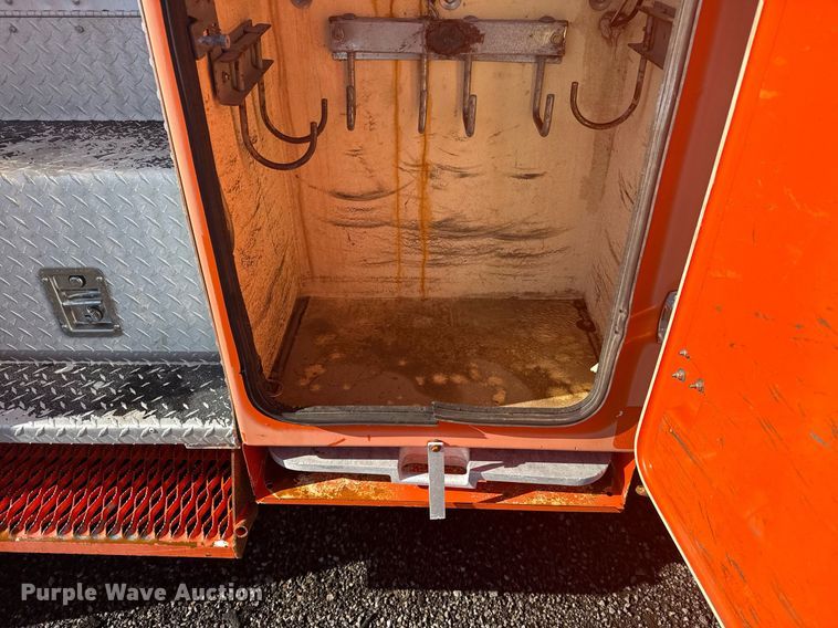 image for item EG5932 2011 International 7500 Ext. Cab digger derrick truck