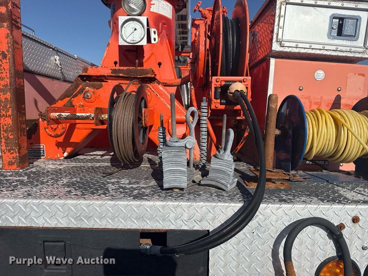 image for item EG5932 2011 International 7500 Ext. Cab digger derrick truck