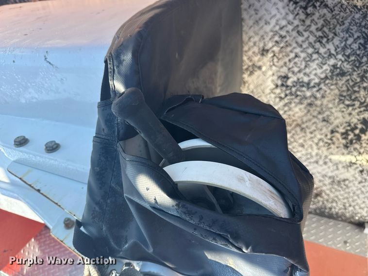 image for item EG5932 2011 International 7500 Ext. Cab digger derrick truck