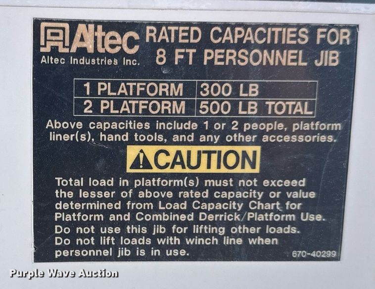 image for item EG5932 2011 International 7500 Ext. Cab digger derrick truck